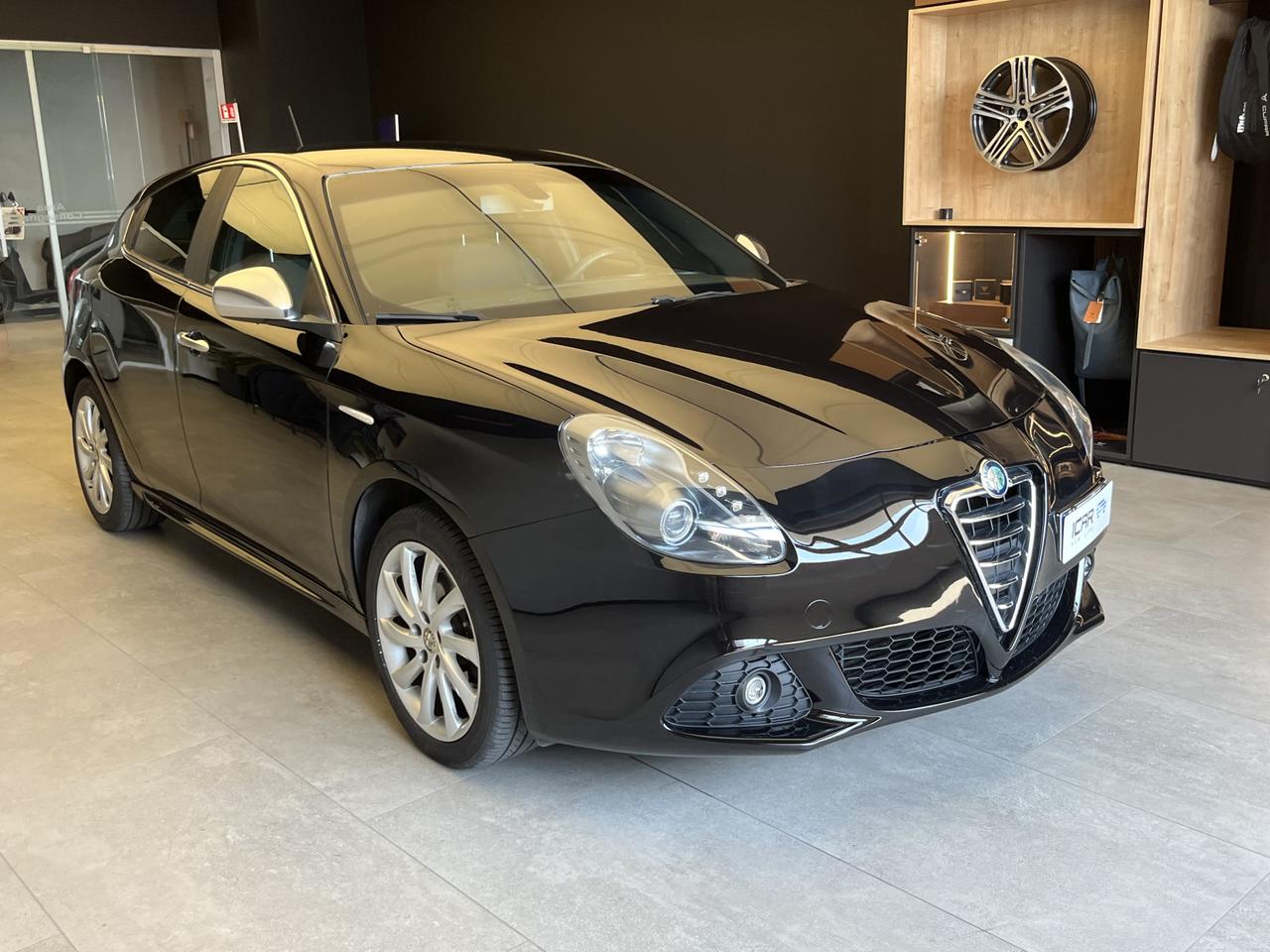 ALFA ROMEO Giulietta III - Giulietta 2.0 jtdm(2) Distinctive 140cv