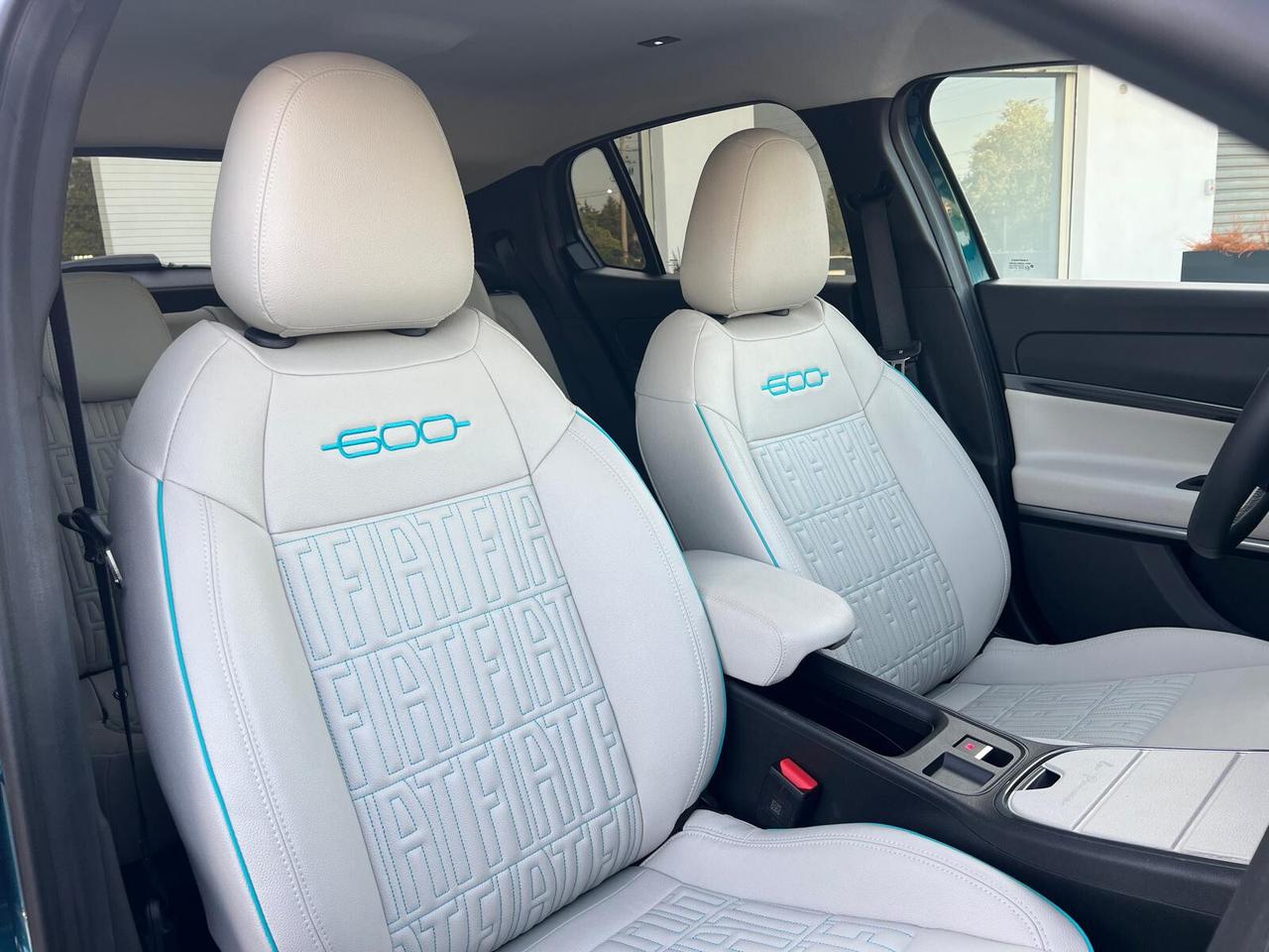 Fiat 600 Hybrid 145 CV MHEV La Prima