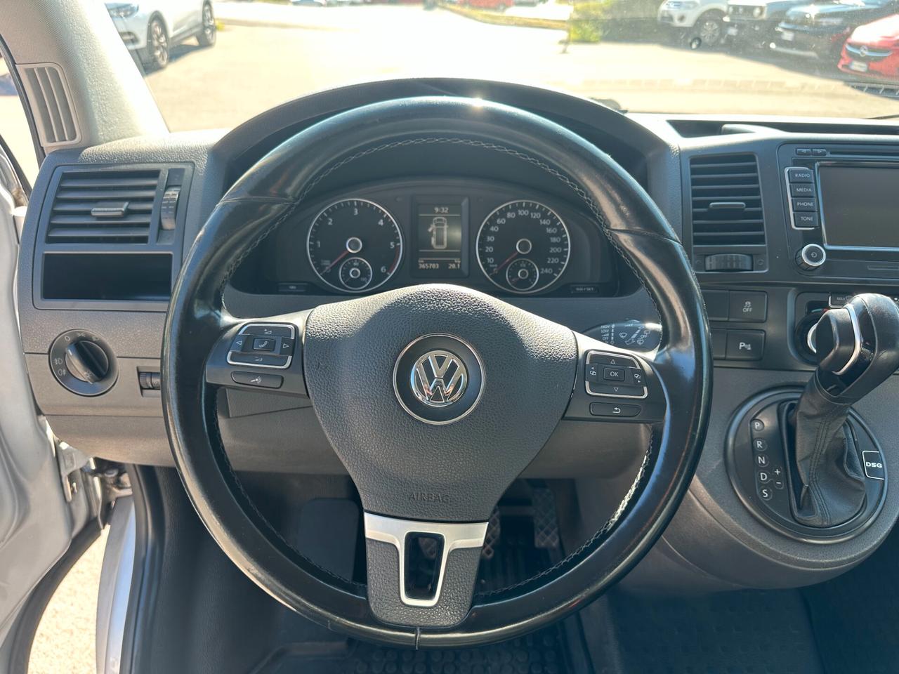 Volkswagen Transporter Caravelle 2.0 BiTDI 180CV DSG PL Comfortline