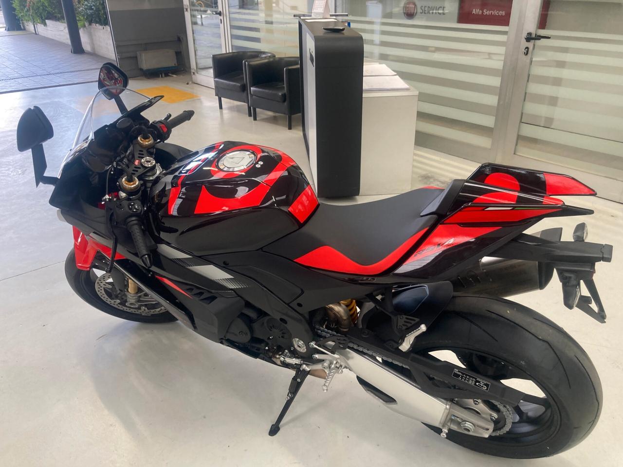 Aprilia RSV4 Factory 2025