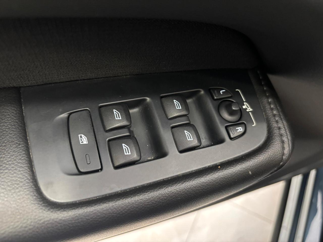 Volvo XC60 2.0 197CV 4WD **UNICO PROPRIETARIO**