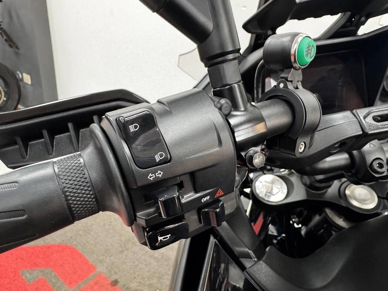 Yamaha Tracer 7 GT per patente A2