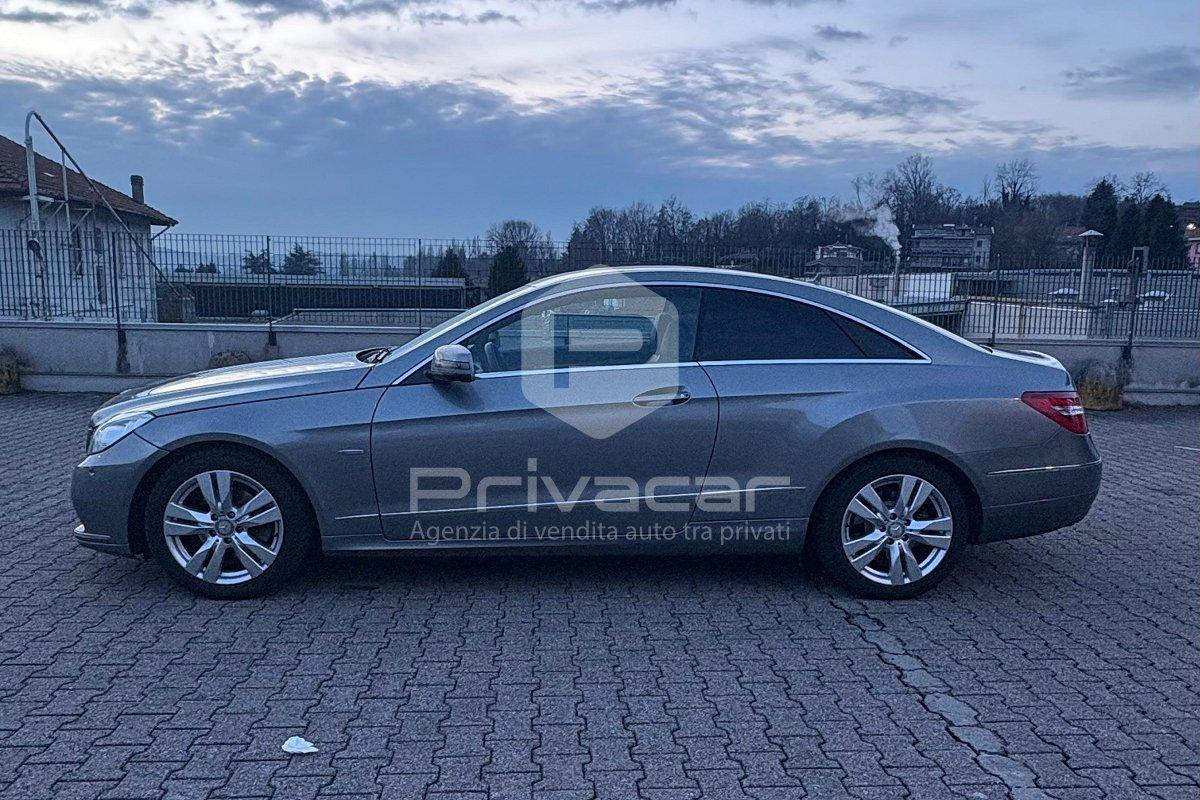 MERCEDES E 220 CDI Coupé BlueEFFICIENCY Avantgarde