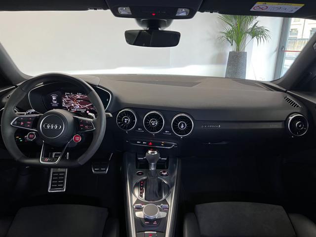 AUDI TT RS Coupé 2.5 TFSI quattro S tronic / SEDILI A GUSCIO