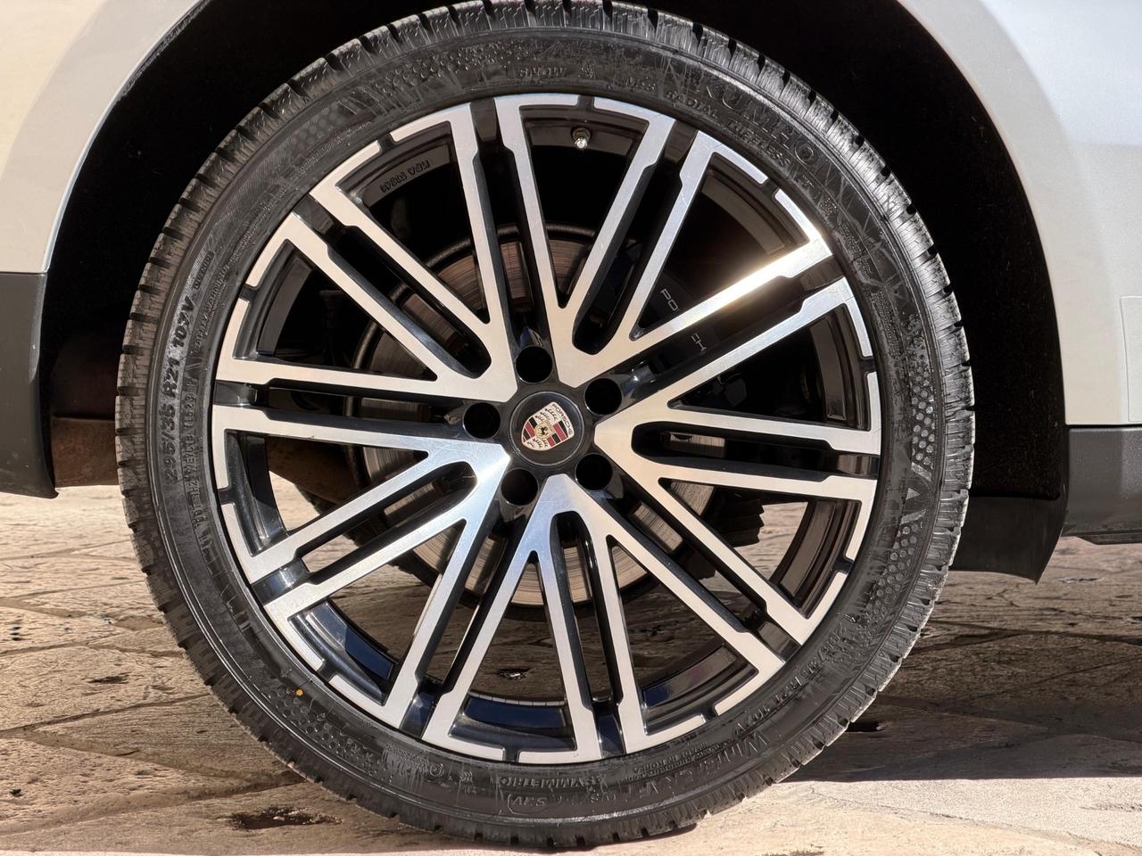 Porsche Macan 2.0 TURBO 245 CV PDK TETTO PASM