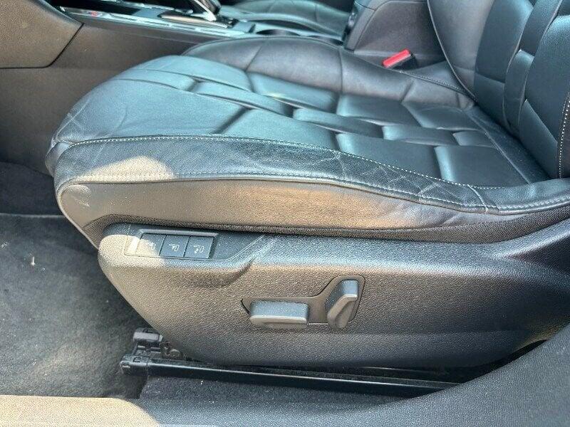 DS DS 3 Crossback DS 3 Crossback PureTech 155 aut. So Chic