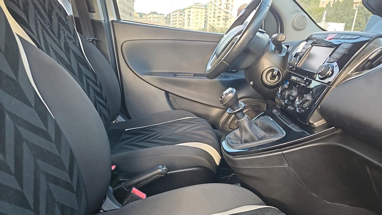 Lancia Ypsilon 1.2 69 CV 80milakm 5 porte GPL Ecochic Platinum