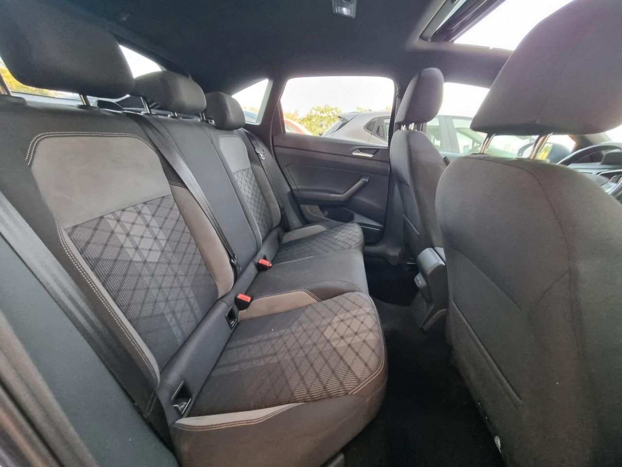 Volkswagen Taigo 1.5 TSI 150 CV DSG R-Line