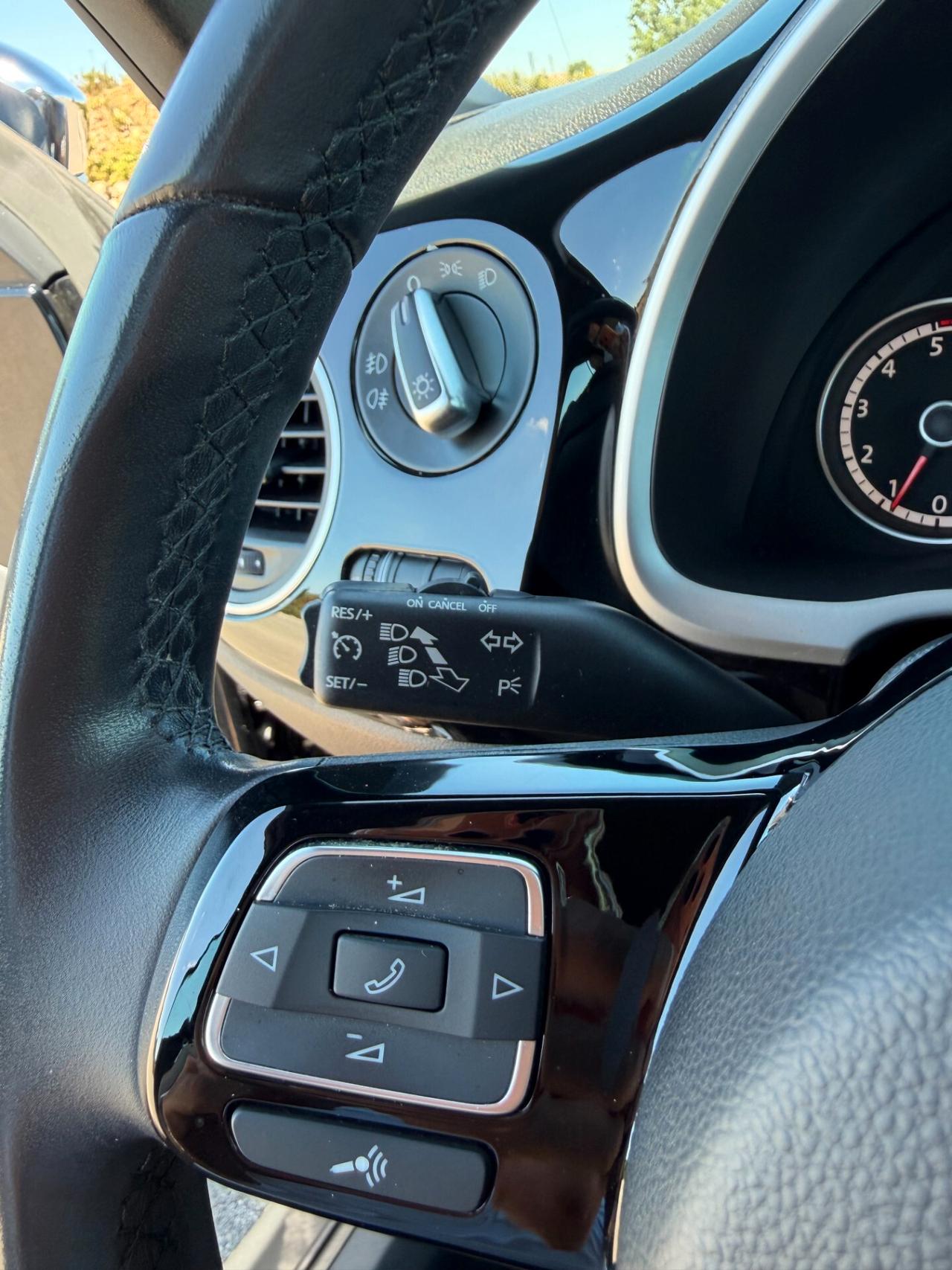 Volkswagen Maggiolino CABRIO 1.6 TDI 105cv 50s ANNIVERSARIO