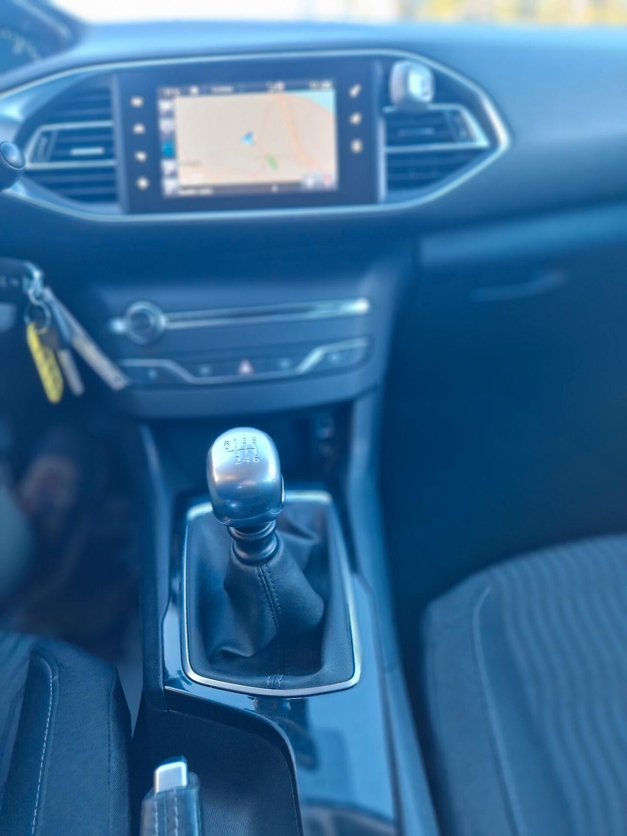 Peugeot 308 BlueHDi 120 S&S Allure