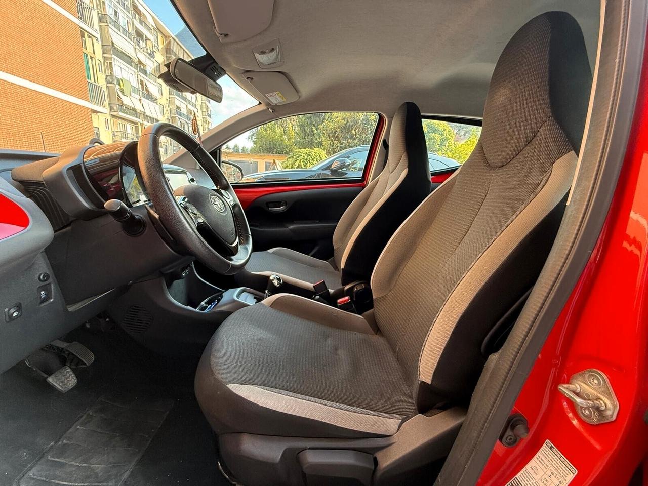 Toyota Aygo Connect 1.0 VVT-i 72 CV 5 porte x-cool MMT