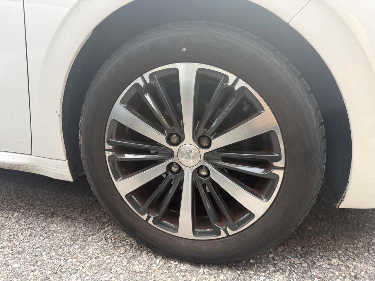 Peugeot 208 PureTech 82 5 porte Style