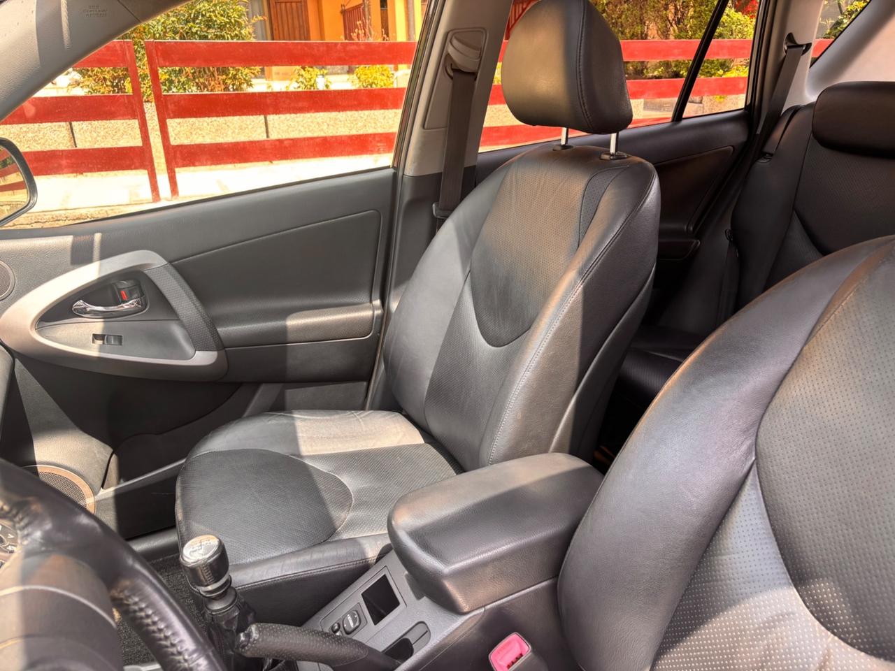 Toyota RAV 4 RAV4 2.2 D-4D 177 CV Luxury