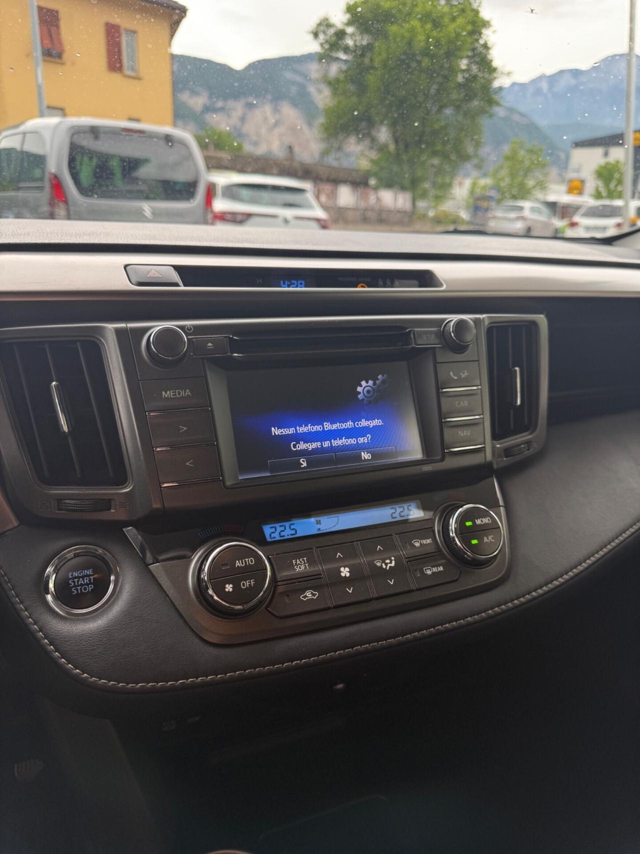 TOYOTA RAV4 2.0 D-4D 4WD STYLE 4X4