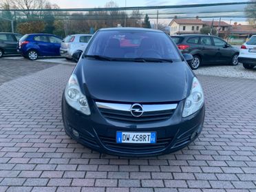 Opel Corsa 1.4 16V 5 porte Cosmo