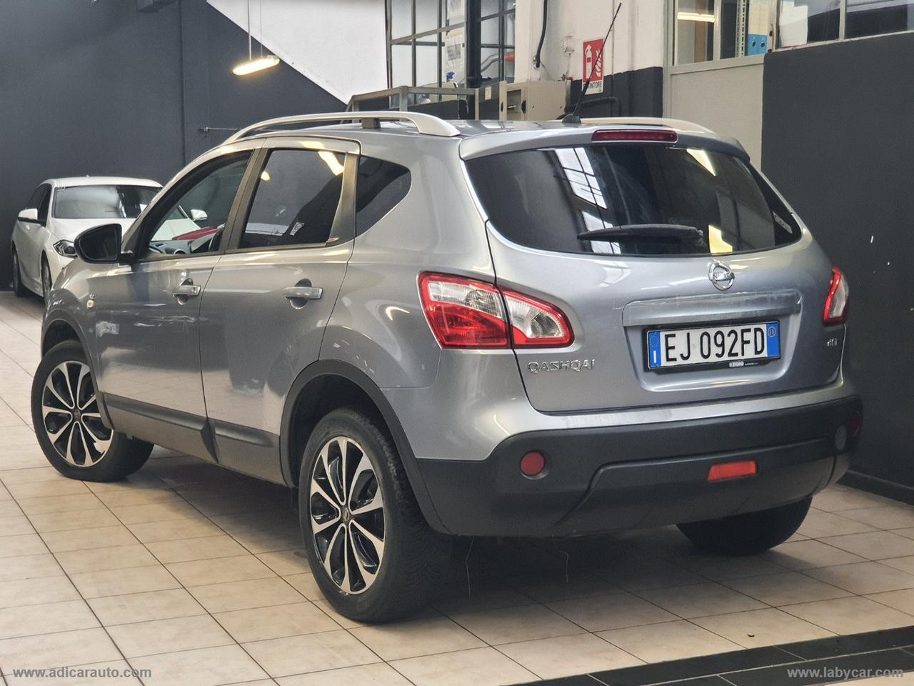 NISSAN Qashqai 2.0 dCi DPF n-tec