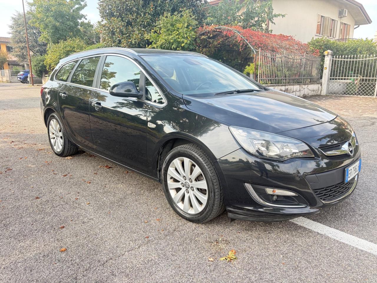 Opel Astra 1.7 CDTI 110CV Sports Tourer Cosmo