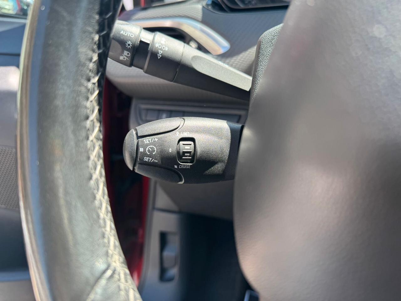 Peugeot 208 BlueHDi 100 3 porte GT Line