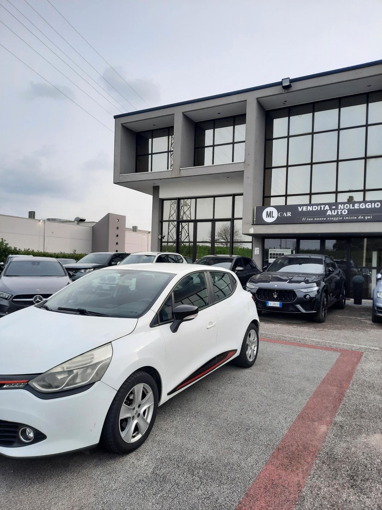 Renault Clio 1.2 75CV 5 porte Live OK NEOPATENTATI