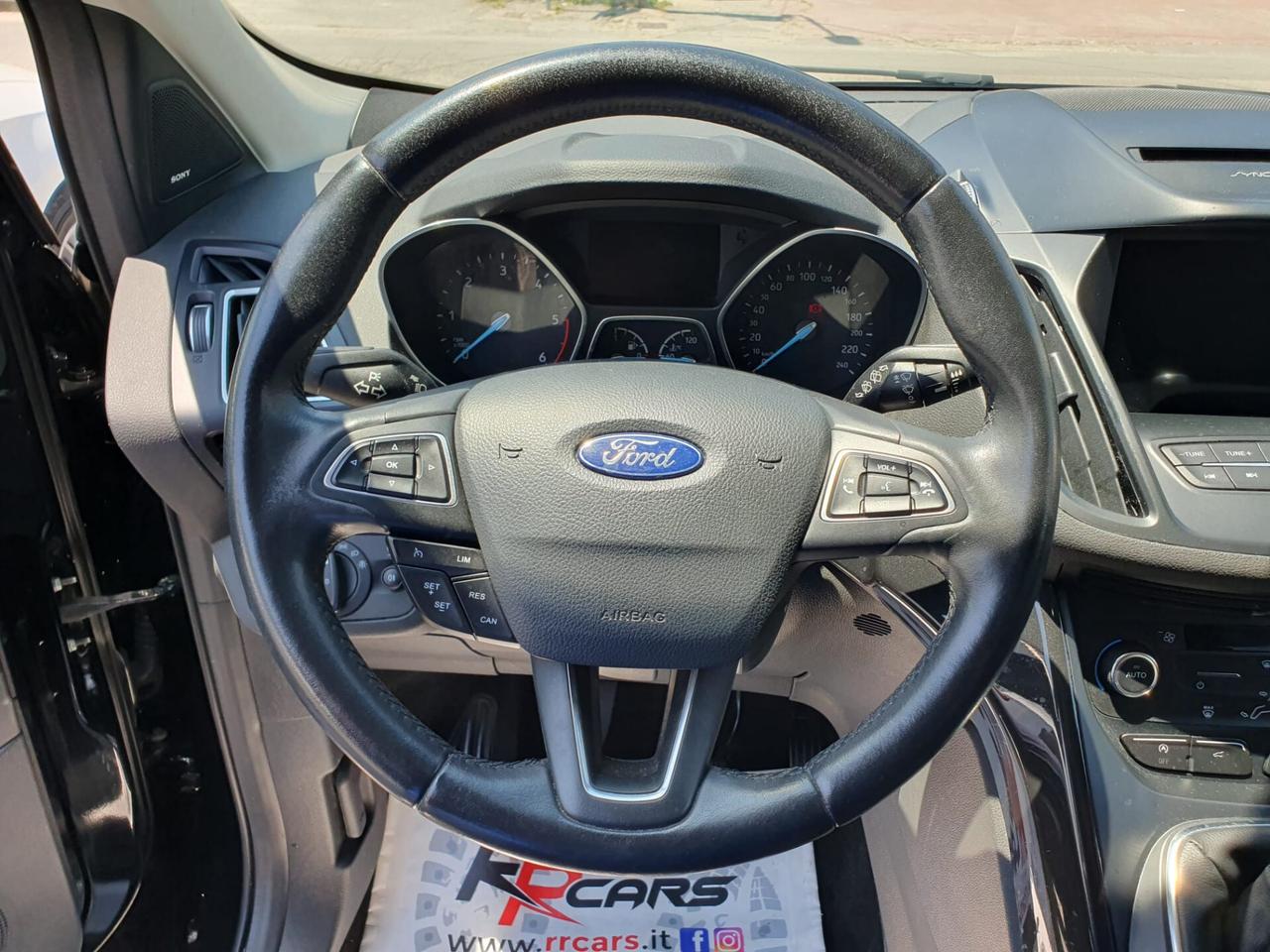 Ford Kuga 1.5 TDCI 120CV S&S 2WD Powershift ST-Line Business