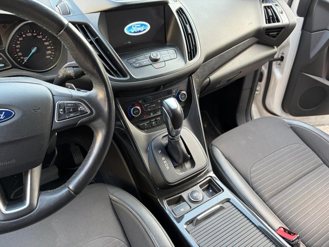 Ford Kuga 2.0 TDCI 150 CV S&S 2WD Titanium