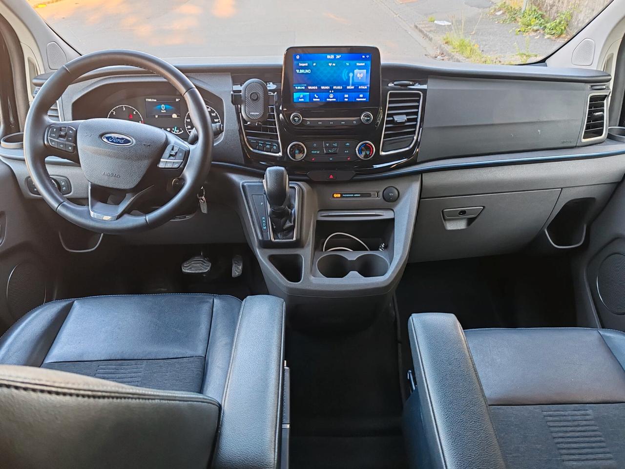 Ford Tourneo Custom 320 2.0 EcoBlue 170CV aut. PC Titanium