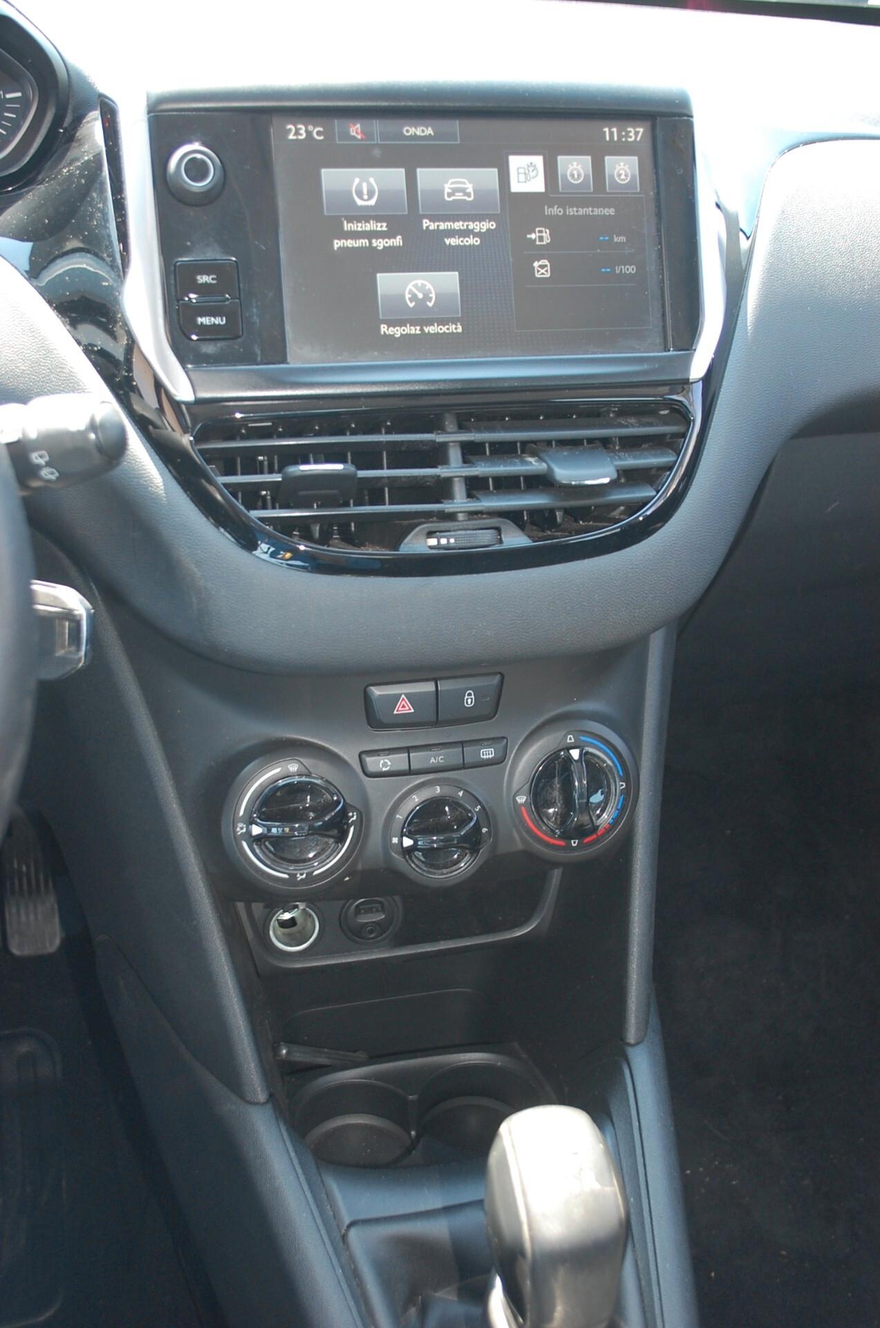 Peugeot 208 5p 1.2 puretech Active gpl 82CV Uff Italy Lega USB