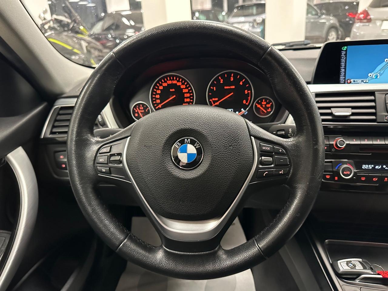 Bmw 318 318d Touring 150 Cv Luxury - 2016