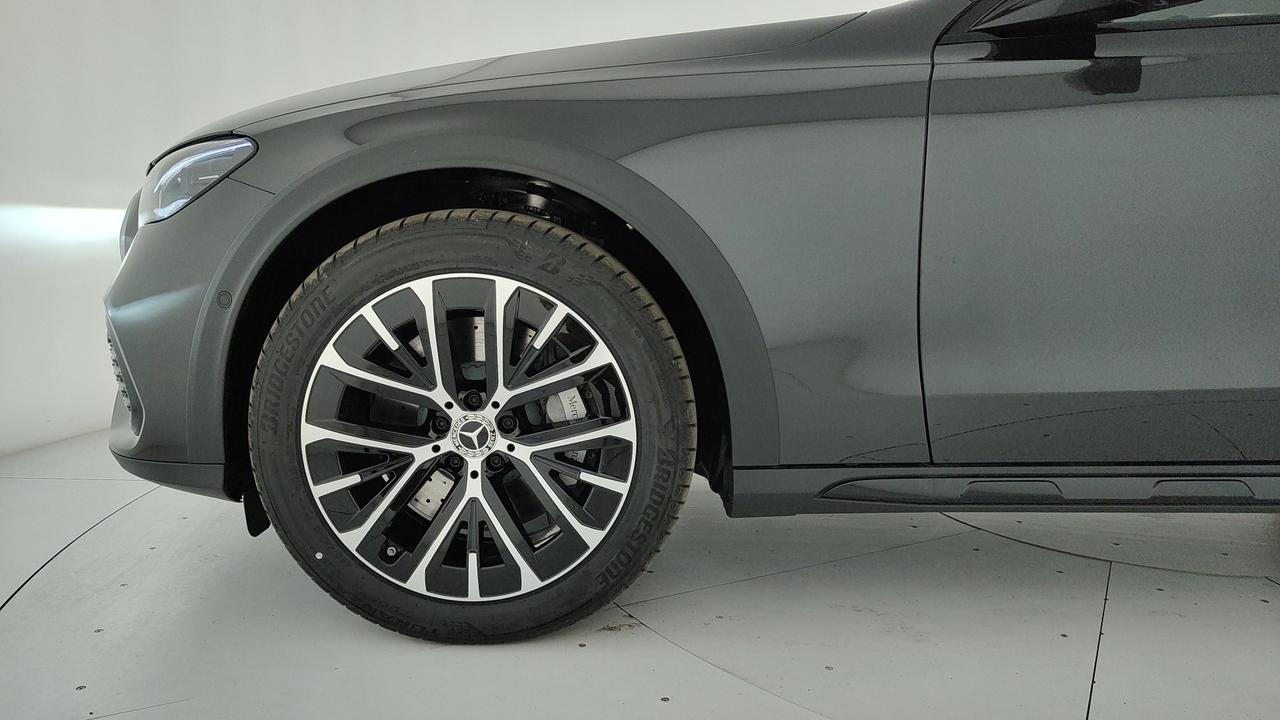 Mercedes-Benz E 450 d 4MATIC All Terrain