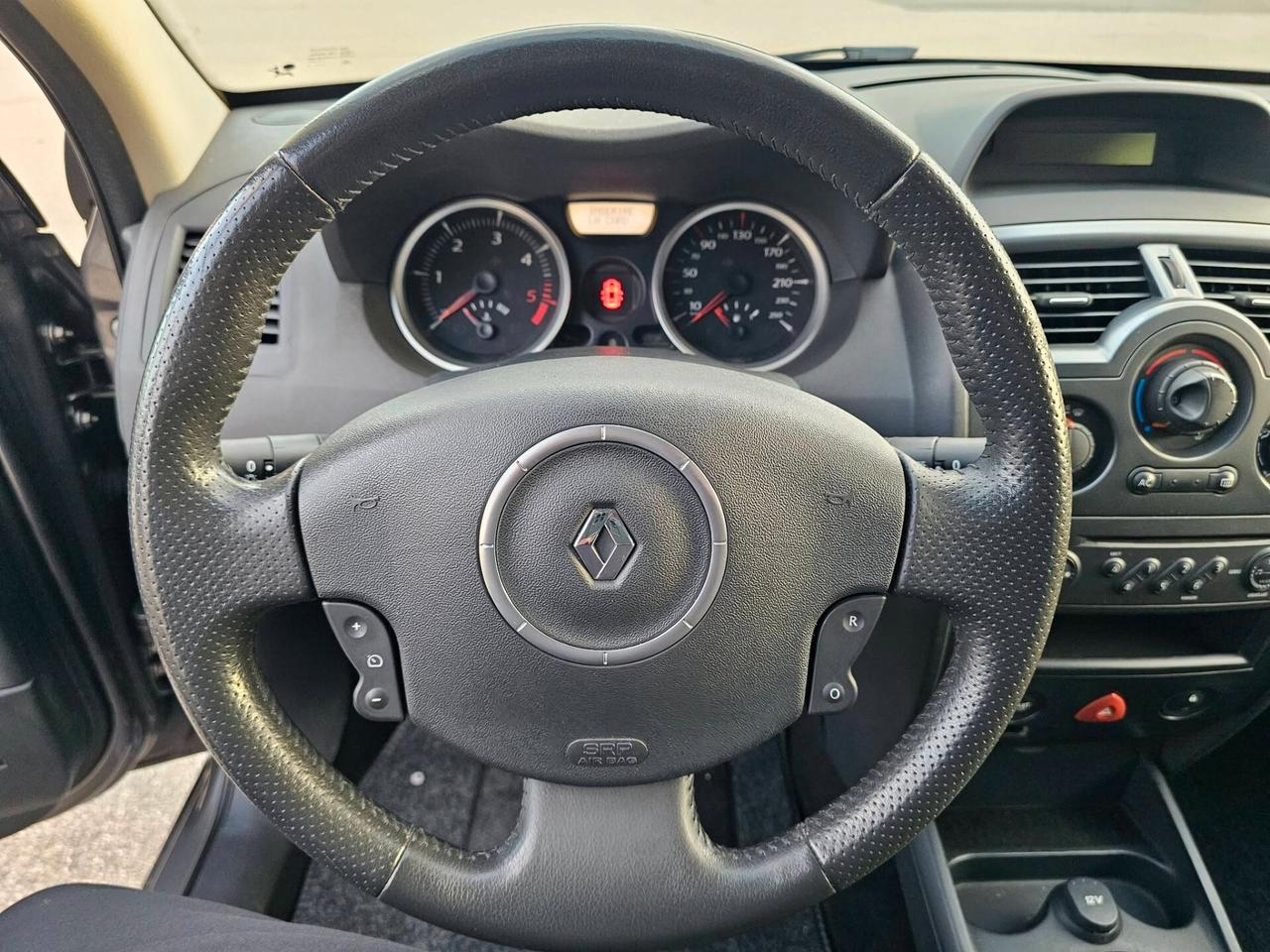Renault Mégane 1.5 dCi/105CV Grandtour Serie Speciale Extreme