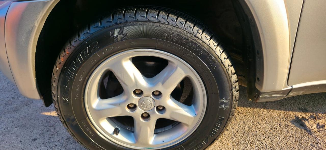 Toyota RAV 4 RAV4 2.0 Tdi D-4D 5 porte Sol