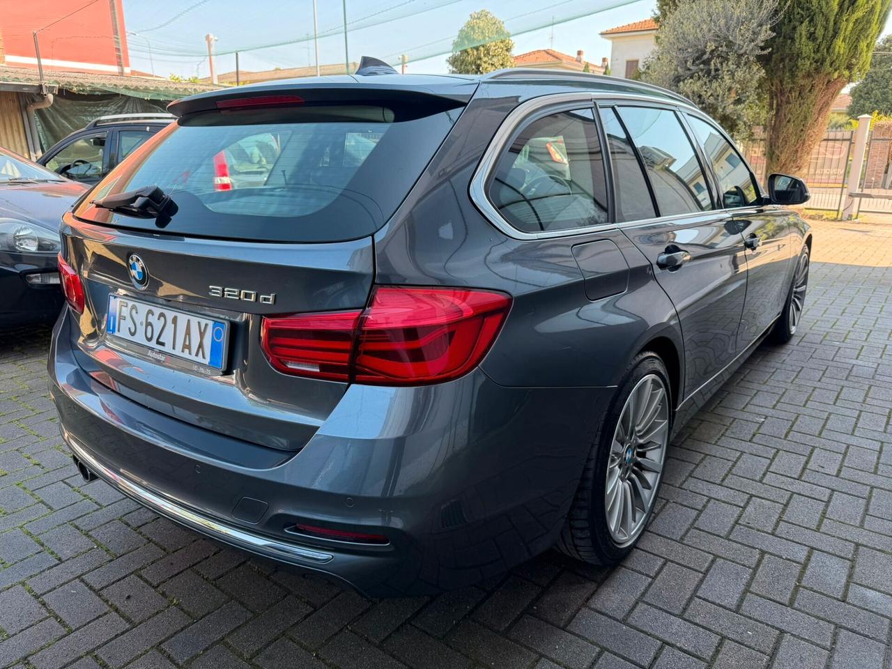 Bmw 320 320d Touring Luxury auto