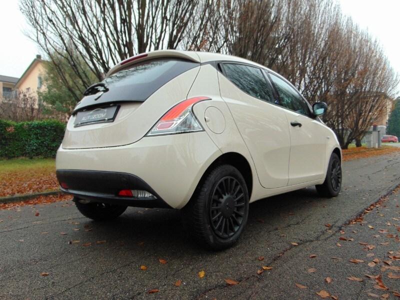 LANCIA Ypsilon 3ª serie Ypsilon 1.2 69 CV 5 po...
