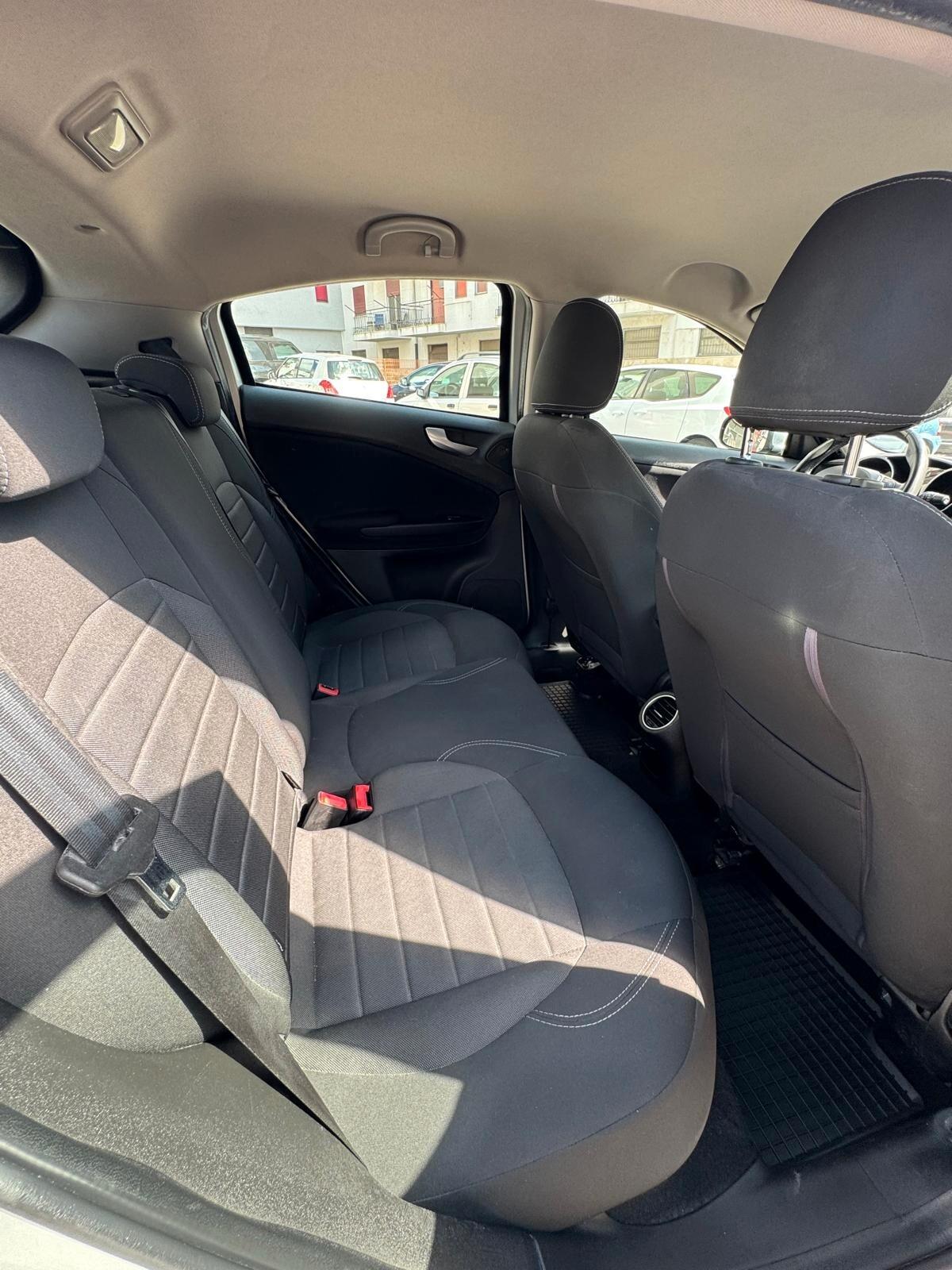 Alfa Romeo Giulietta 1.6 JTDm 120 CV Distinctive * Perfette Condizioni * Garantita 12 Mesi