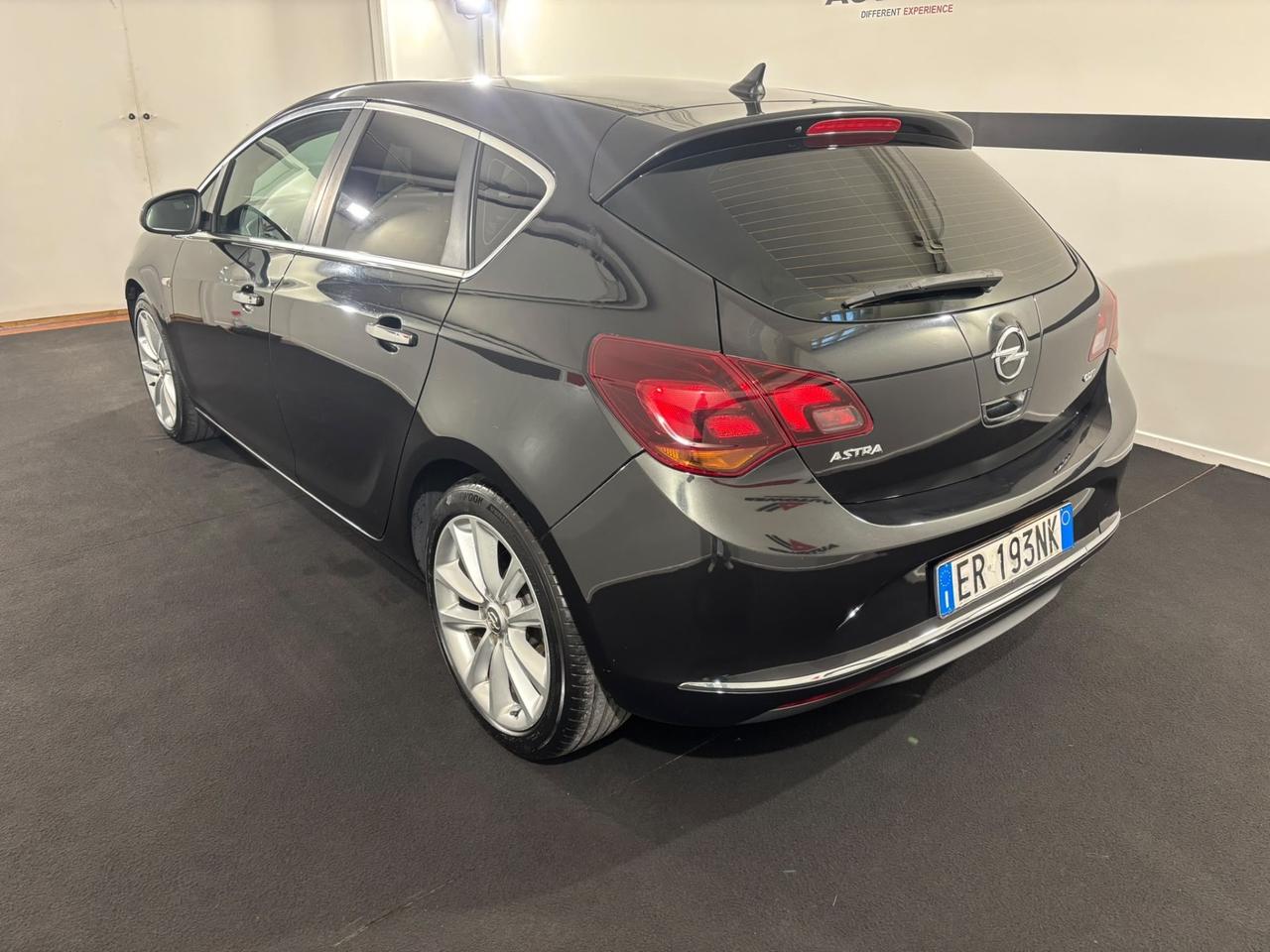 Opel Astra 1.7 CDTI 130CV 5 porte Cosmo