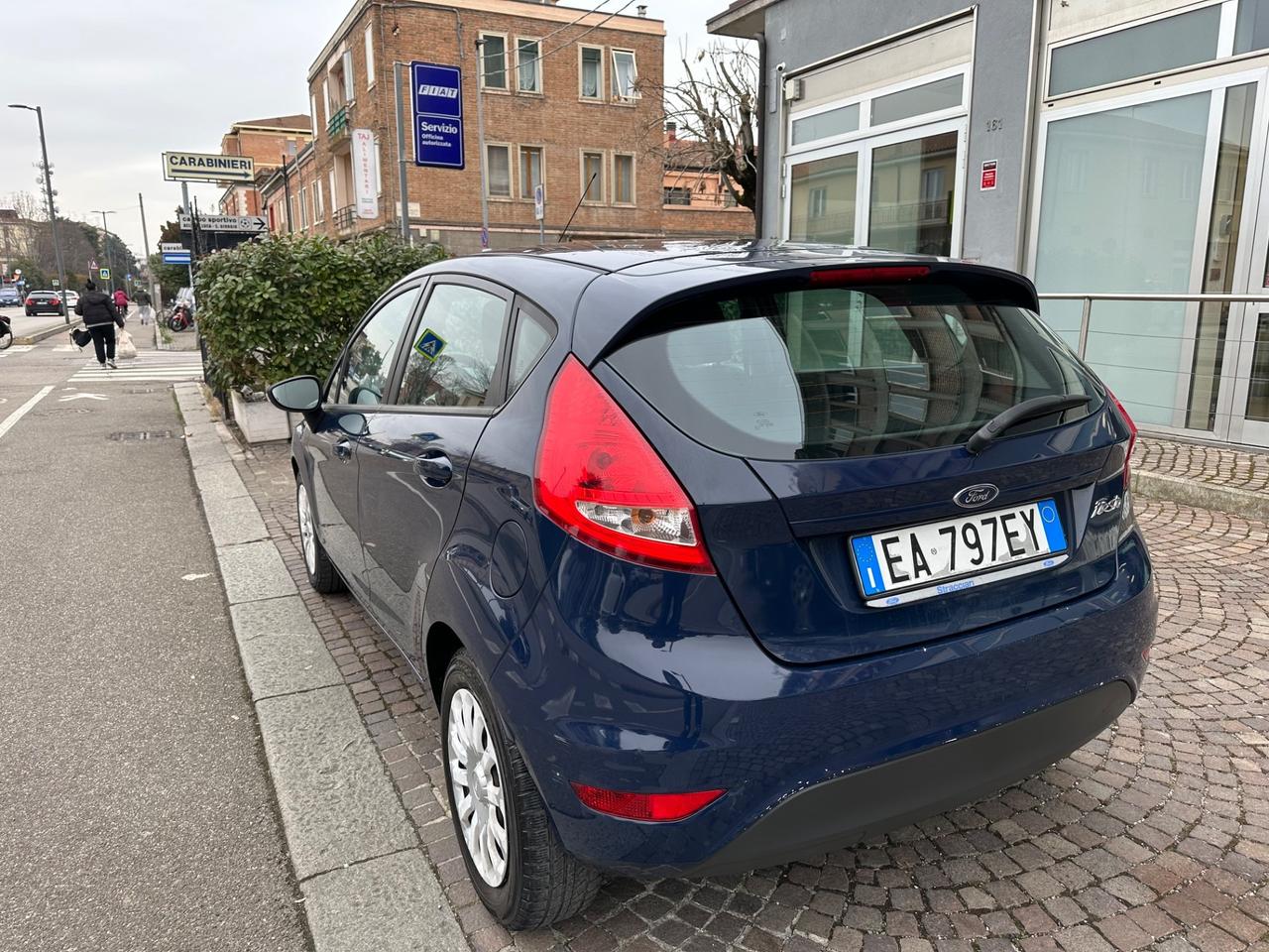 Ford Fiesta 1.4 5 porte GPL Titanium