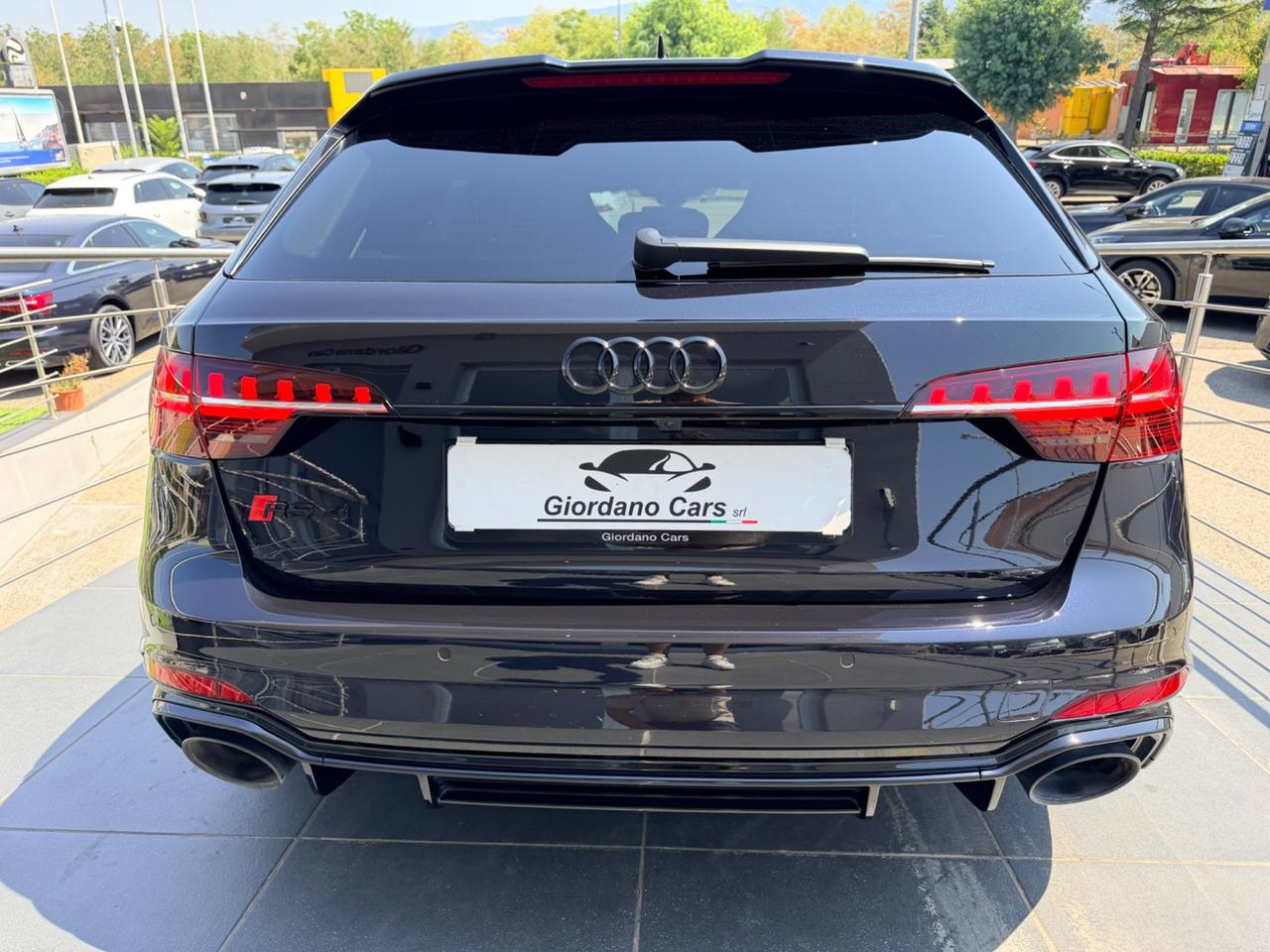 Audi A4 RS 4 Avant performance 450cv uni pro