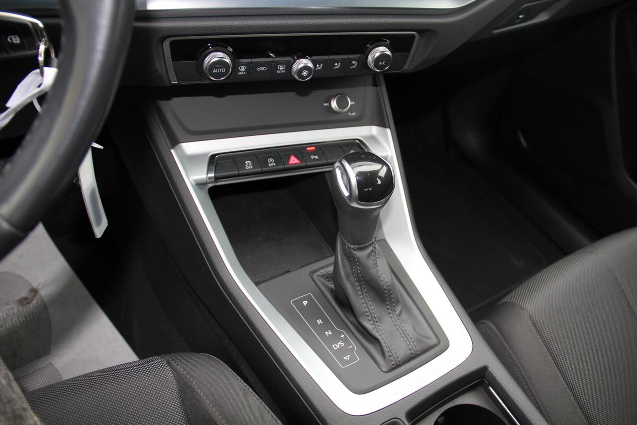 Audi Q3 TDI quattro S tronic Business Advanced (KW 110-CV150)