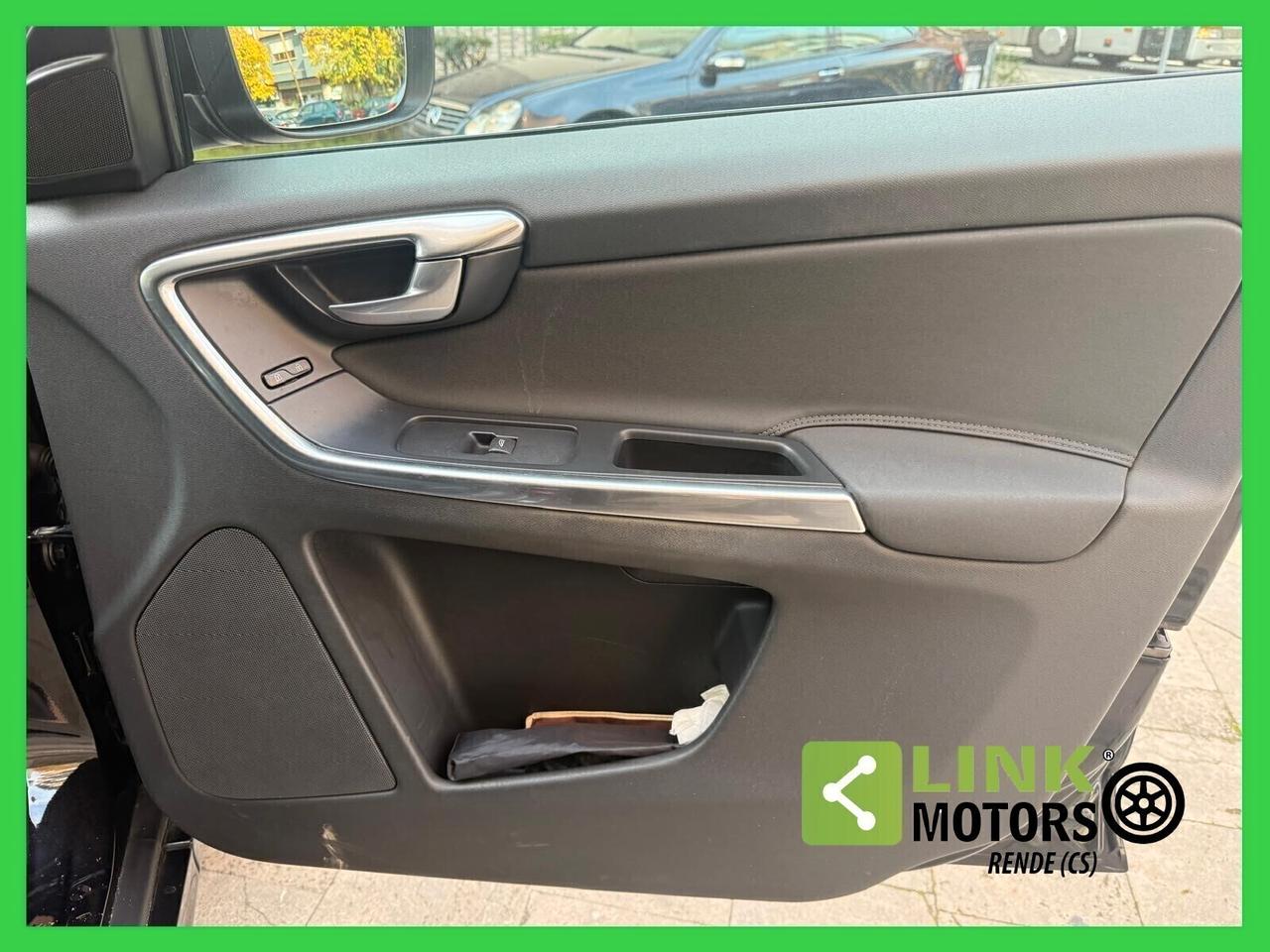 Volvo XC60 D4 180cv Geartronic Momentum 01/2014