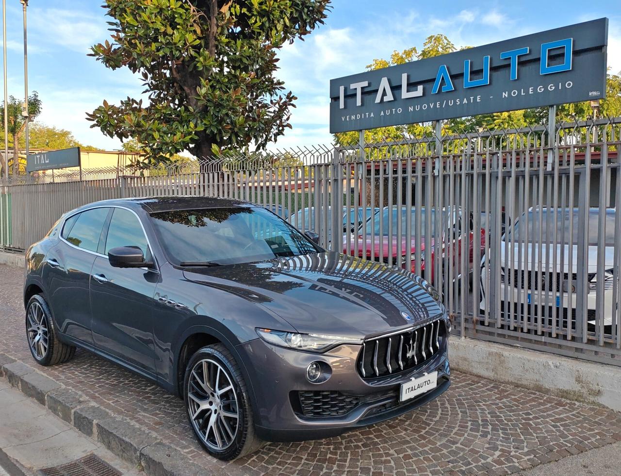 Maserati Levante 3.0 V6 250cv Diesel AWD