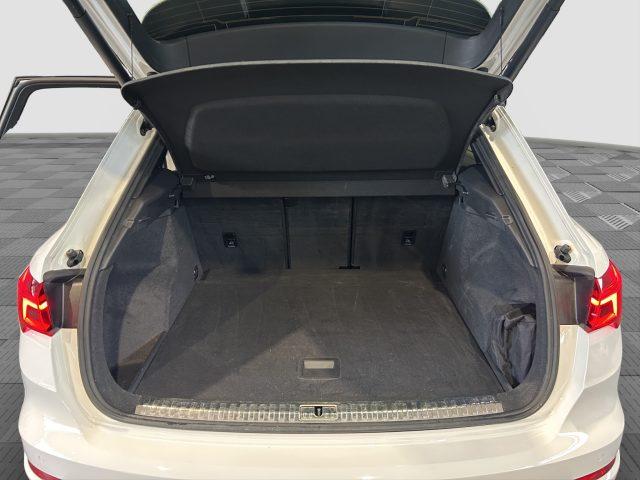 AUDI Q3 Q3 35 TDI S tronic Identity Black