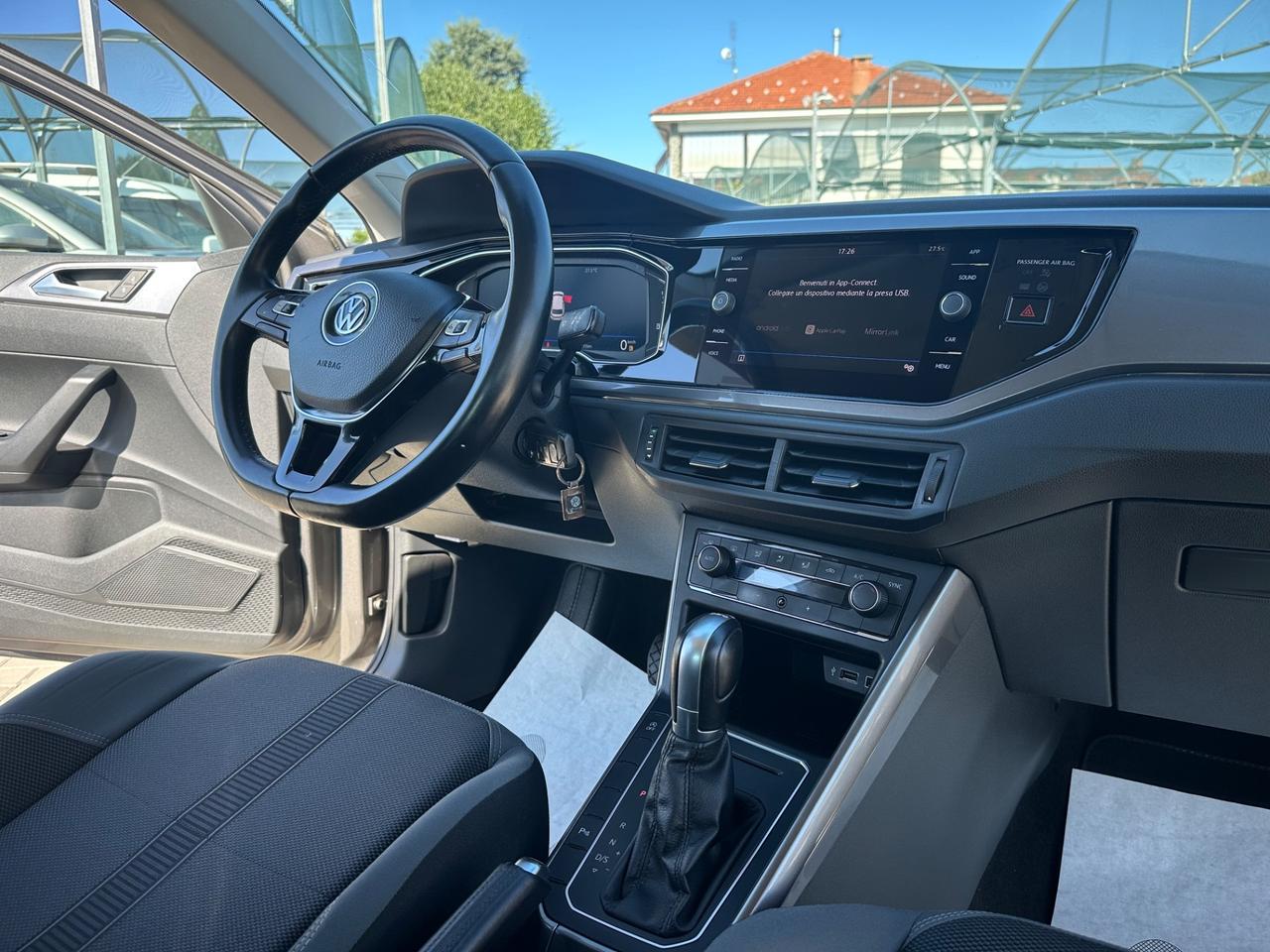 Volkswagen Polo 1.0 TSI DSG 95CV R-LINE UNICO PROP