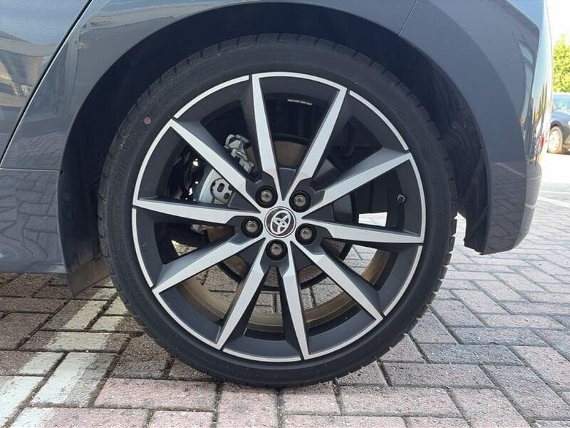 Toyota Yaris Hybrid 130 GR SPORT