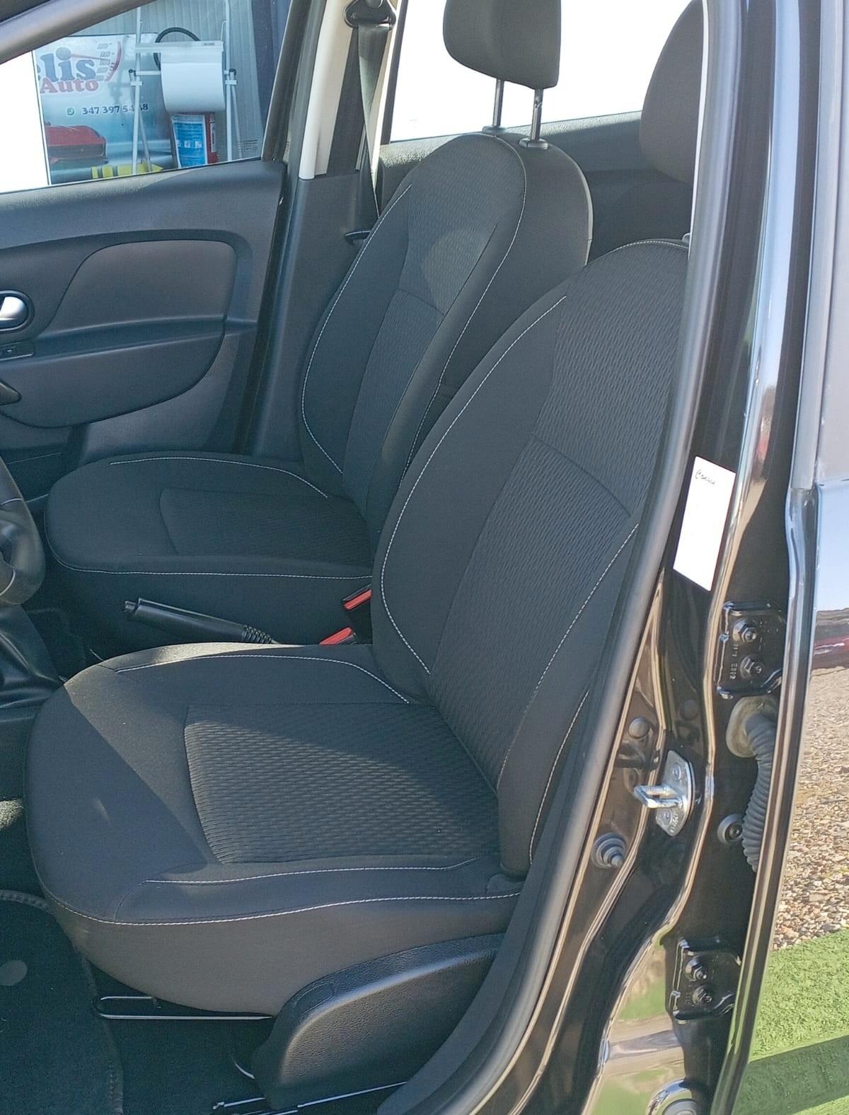 Dacia Sandero DIESEL 1.5 Blue