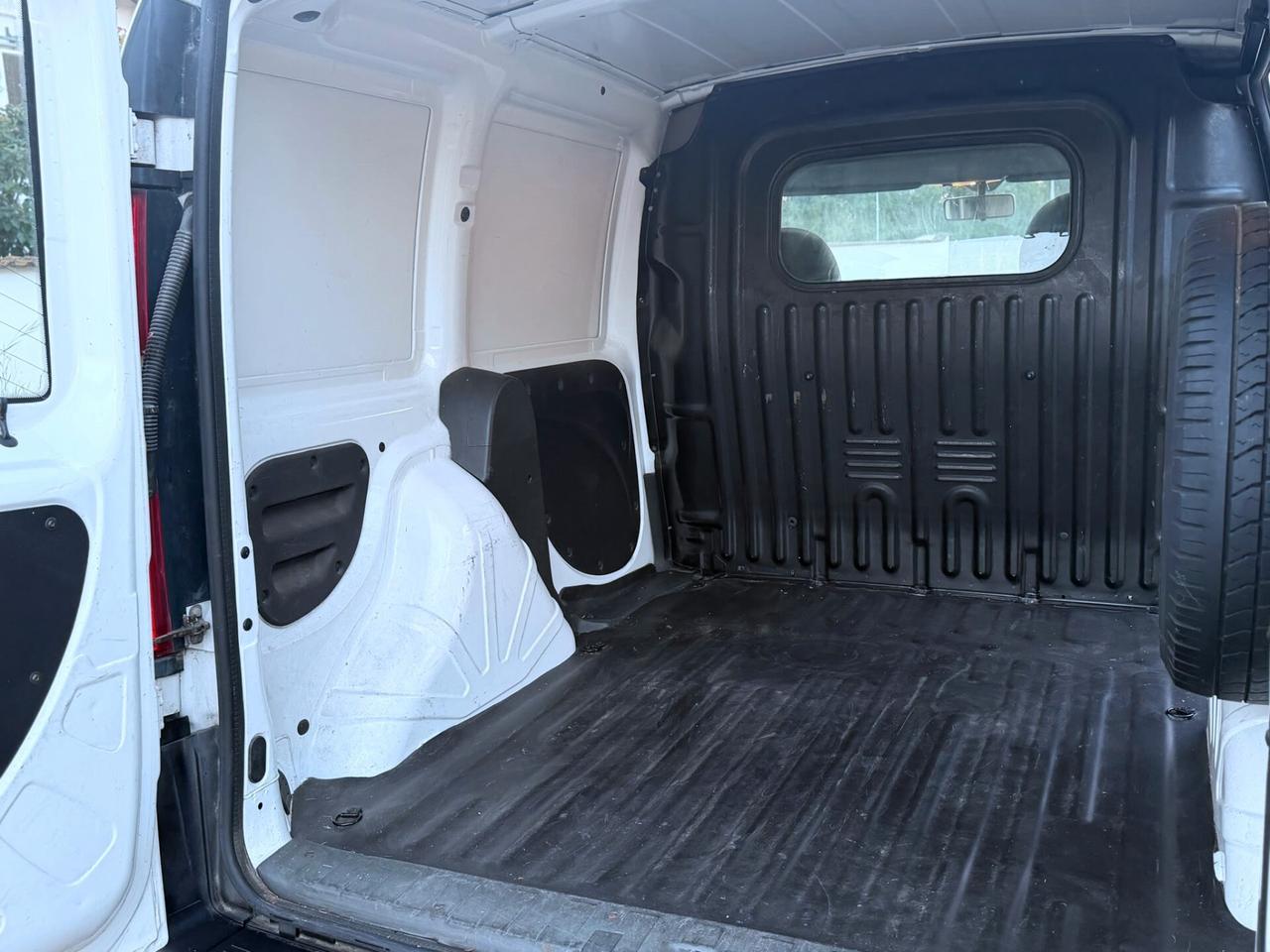 FIAT DOBLO 1.6 BENZINA METANO CON CLIMA