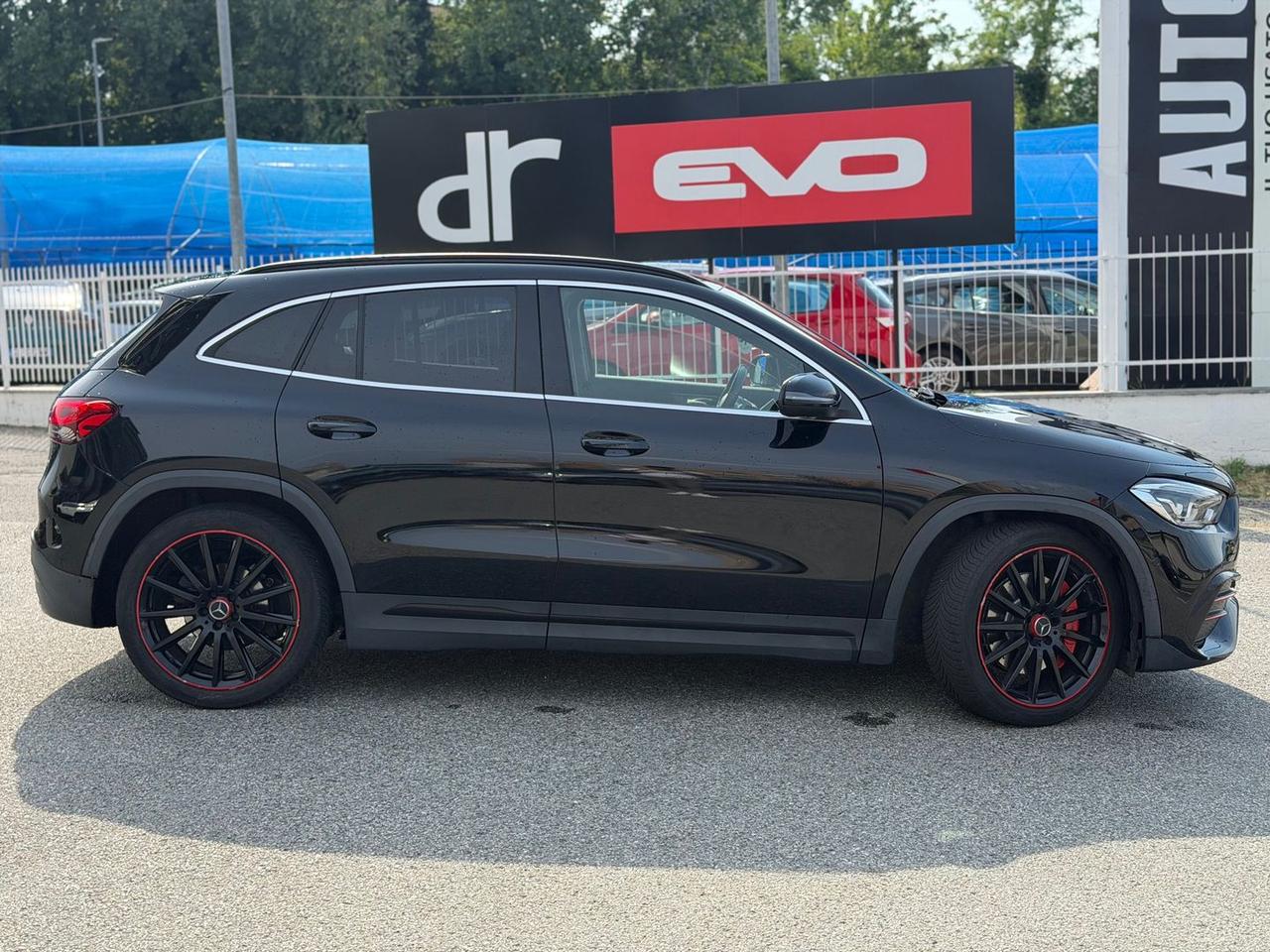 Mercedes-Benz GLA 200 D Premium Red Edition #11451