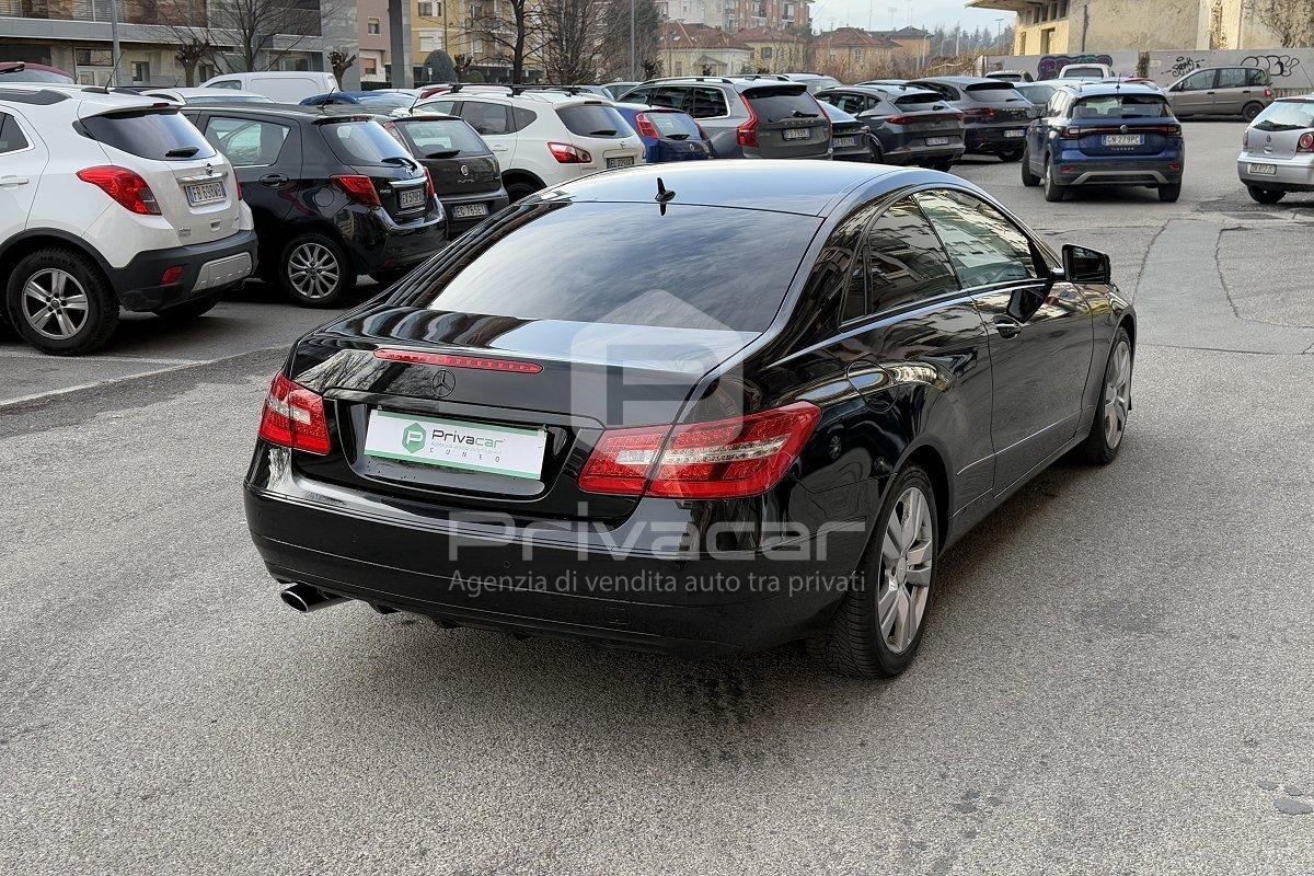 MERCEDES E 220 CDI Coupé BlueEFFICIENCY Avantgarde