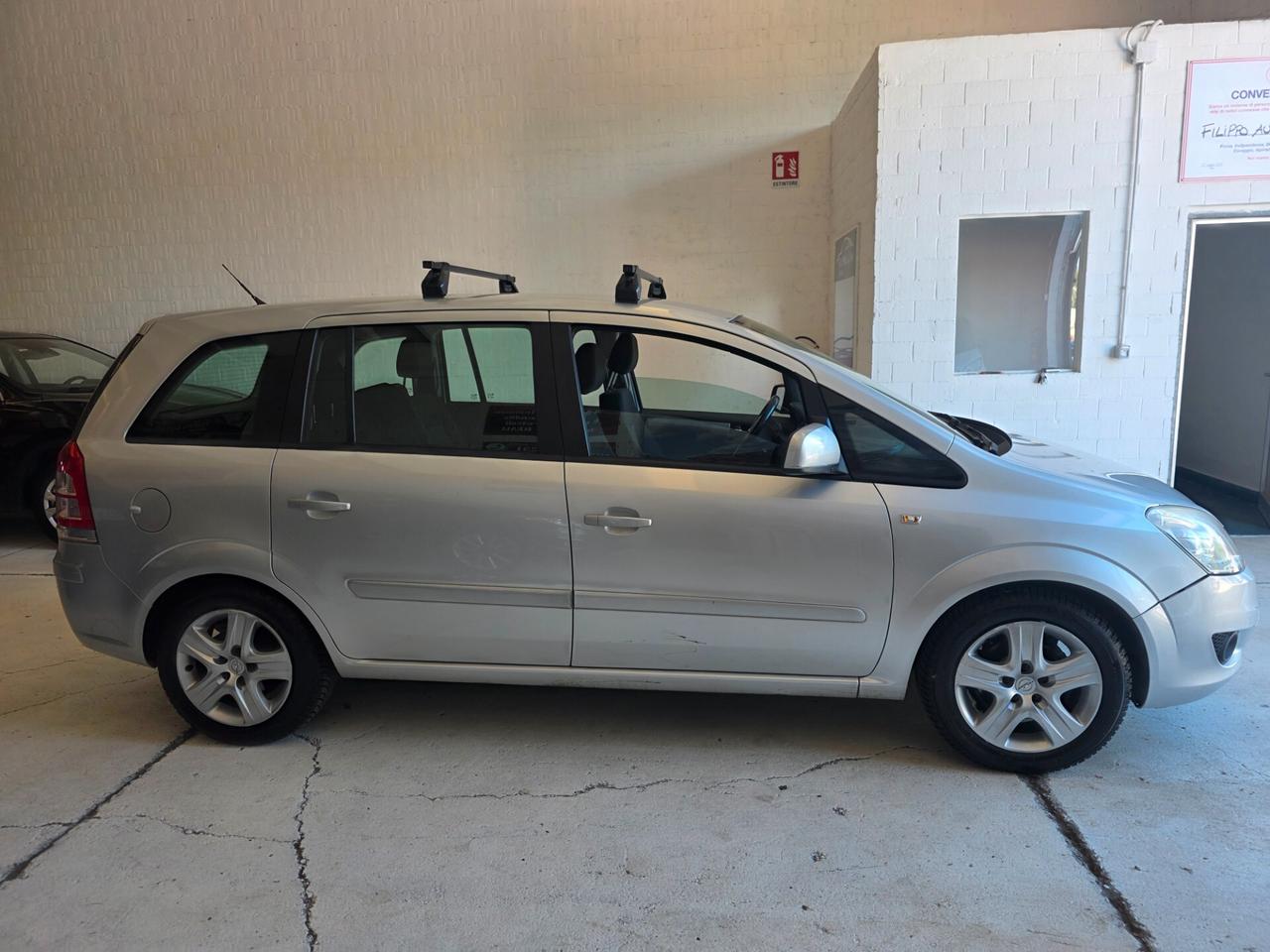 Opel Zafira 7 posti