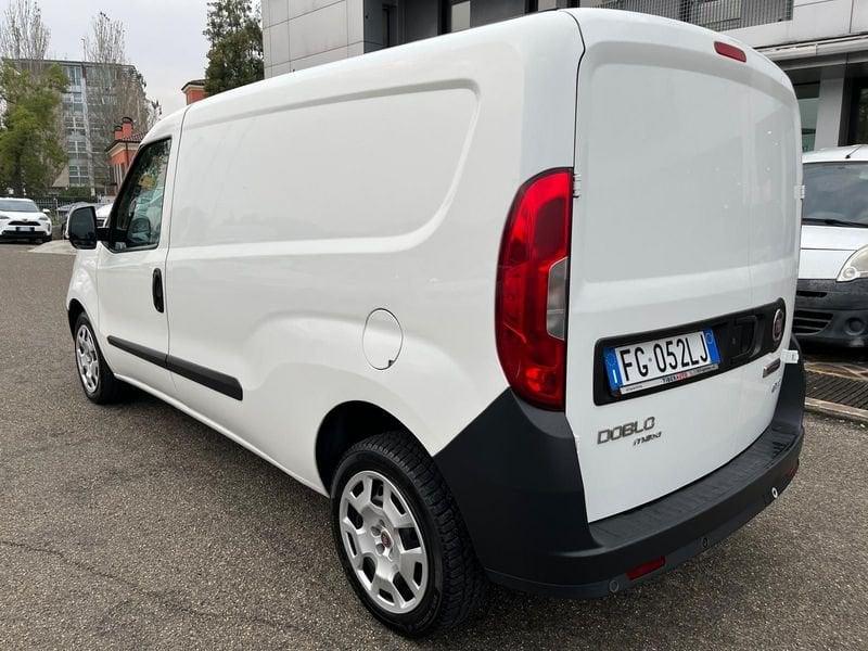 FIAT Doblò 1.4 T-Jet Natural Power PL-TN Cargo Maxi Lam. SX3posti