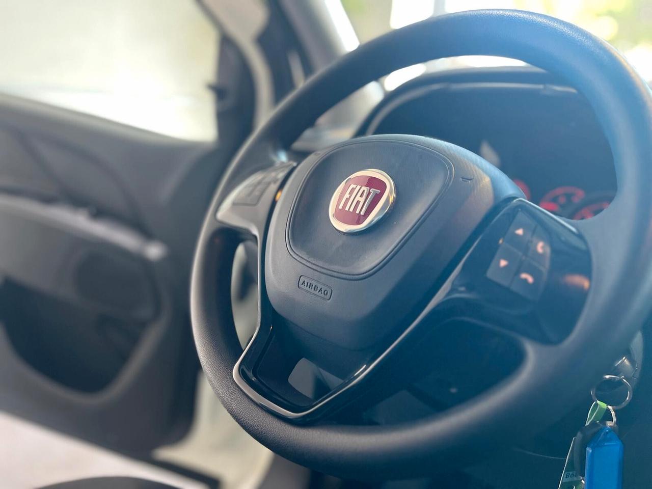 Fiat Doblo DOBLò 1.6 MJT 105 CV 3 POSTI LOUNGE 2022 *UNICOPRO* *52MILAKM*